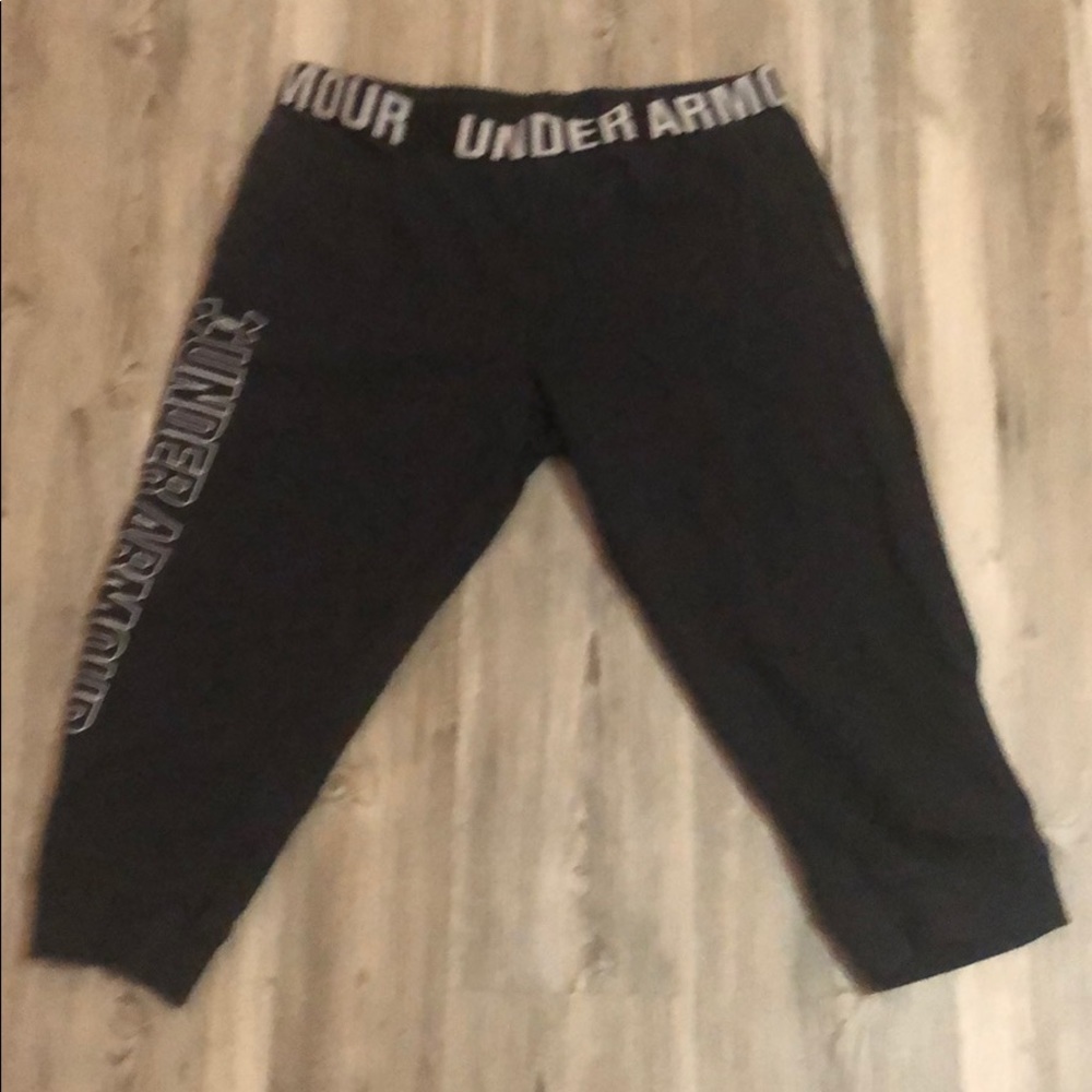 Under Armor Cropped Sweatpants